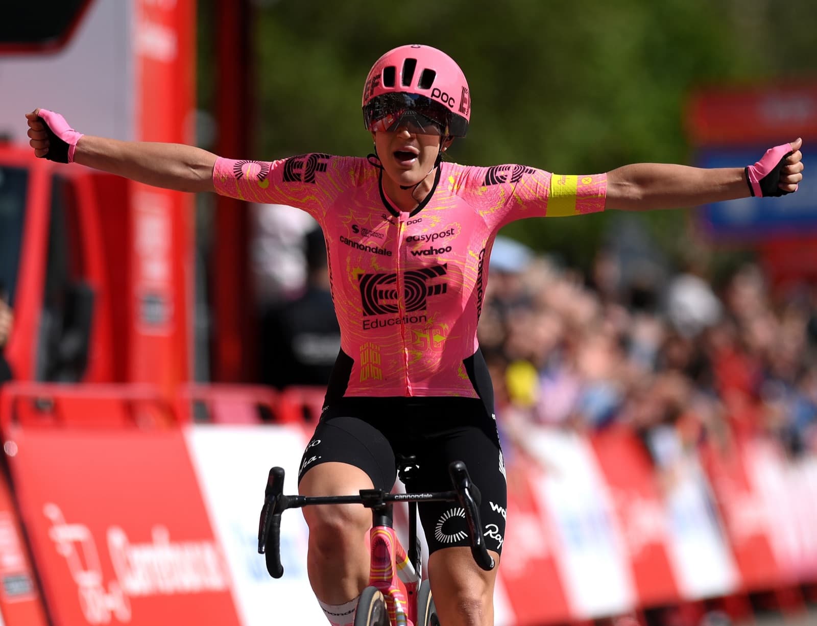 Kristen Faulkner celebrating Vuelta Femenina stage win